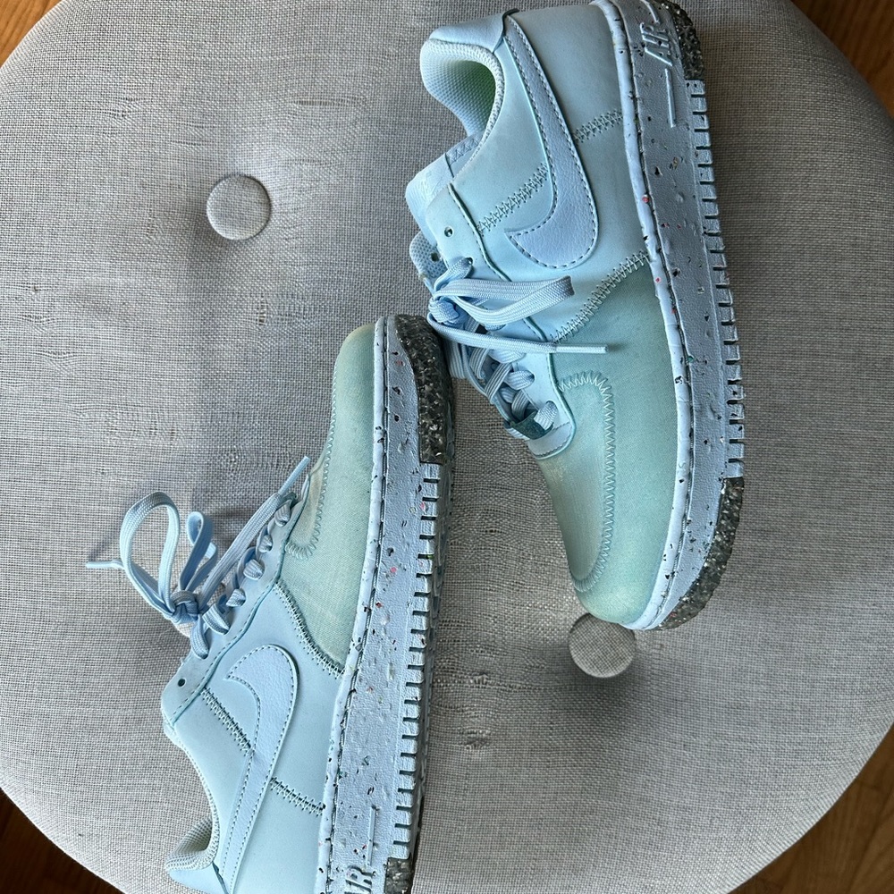 Nike Air Force 1 Low Crater 8.5 - Picture 3 of 5
